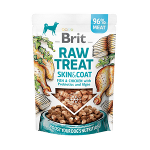 Brit Raw Treat Skin & Coat. Freeze-dried treat and topper. Fish & Chicken